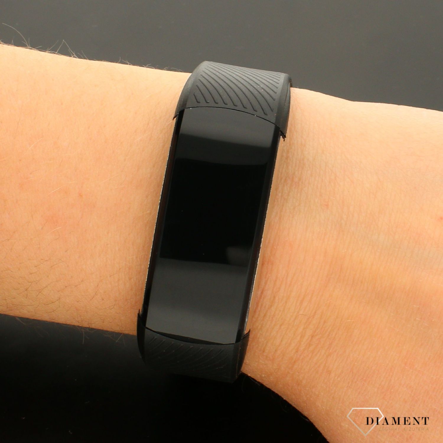 Smartwatch opaska sportowa RNCE59 czarny. Smartwatch posiada 2 paski w zestawie. ⌚✓ Bluetooth ✓ licznik kroków ✓ zdrowy styl życia✓ Tętno✓ Autoryzowany sklep ✓ zegarek sportowy🏃‍♀️✓ Kurier Gratis 24h ➤Zapraszamy 🤛 (1).jpg